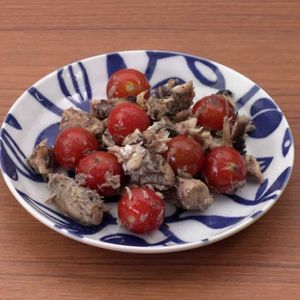 ミニトマトとサバ缶の塩炒め