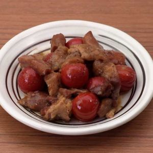 「ミニトマトと焼き鳥缶のタレ炒め」のレシピ動画