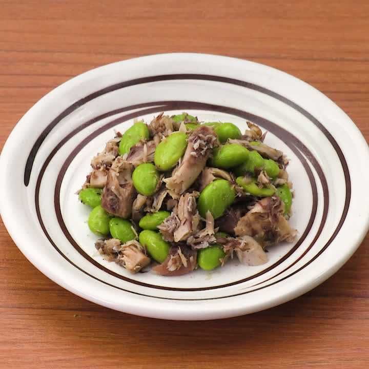 枝豆とサバ缶の塩炒め