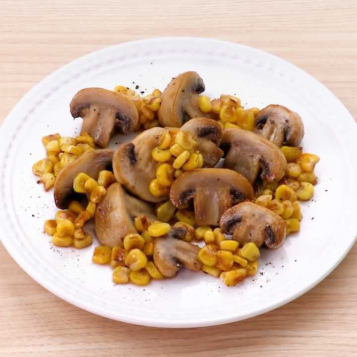 マッシュルームのコーンバター炒め