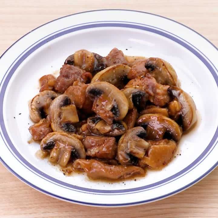 マッシュルームと焼き鳥缶のタレ炒め