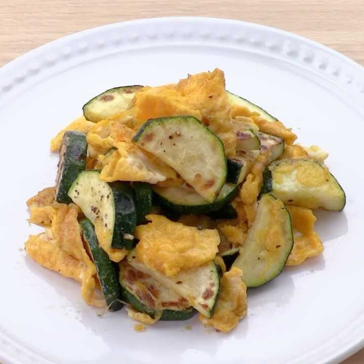 ズッキーニの卵炒め