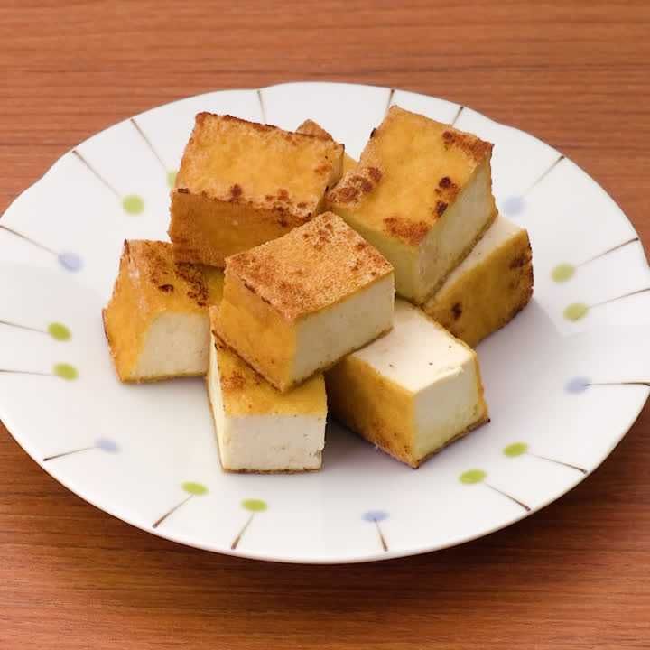 厚揚げの塩こしょう炒め