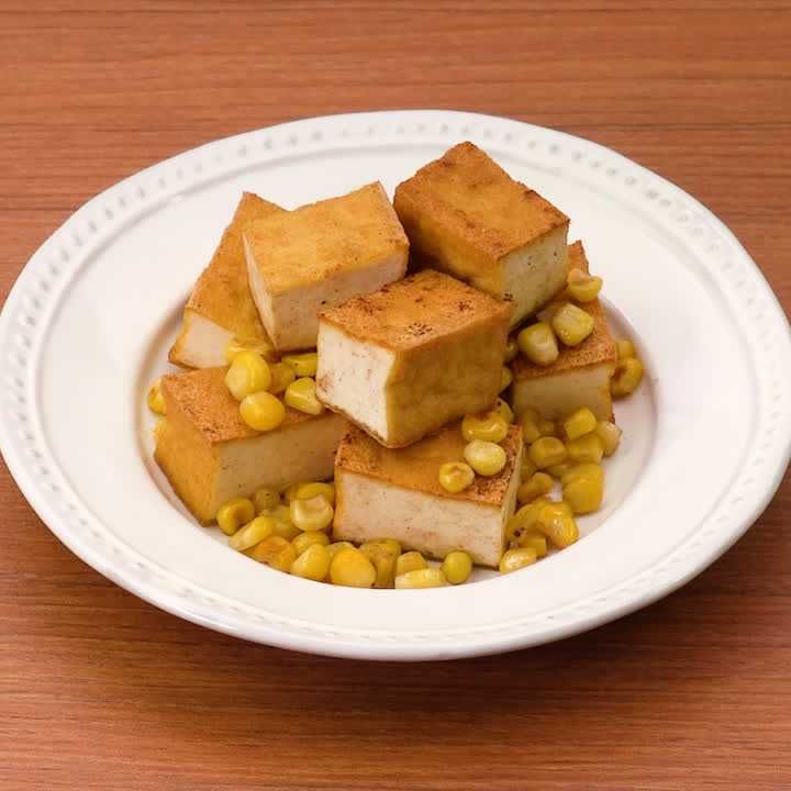 厚揚げのコーンバター炒め