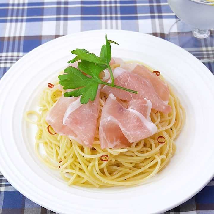 生ハムのペペロンチーノ