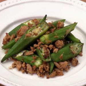 「オクラとツナのポン酢炒め」のレシピ動画