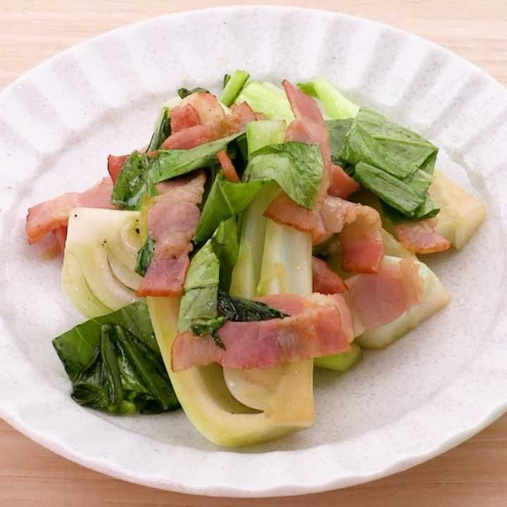 チンゲン菜とベーコンのポン酢炒め