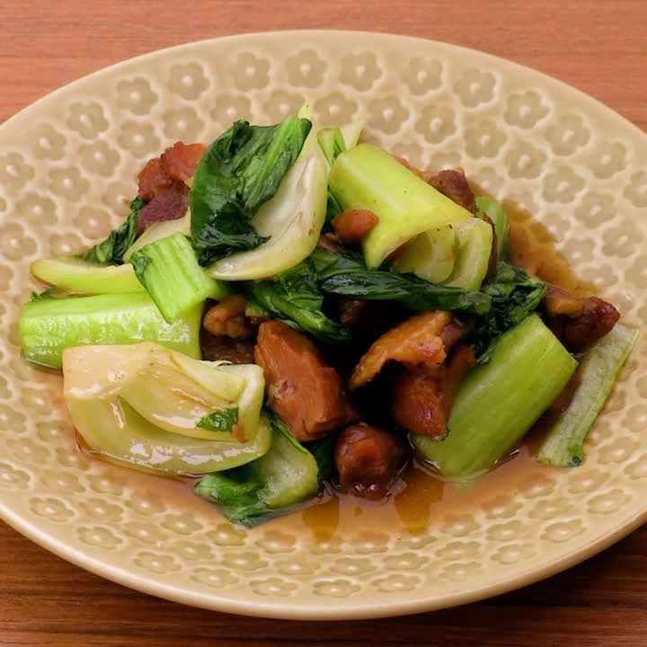 チンゲン菜と焼き鳥缶のごま油炒め