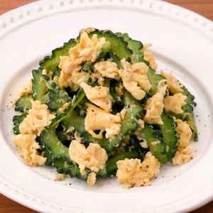 「ゴーヤーと卵のポン酢炒め」のレシピ動画