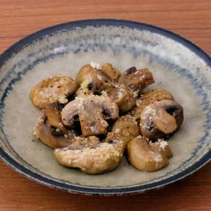マッシュルームの粉チーズポン酢炒め