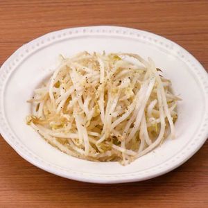もやしの粉チーズポン酢炒め