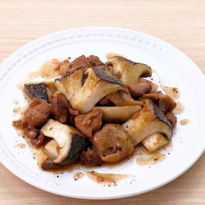 エリンギと焼き鳥缶のごま油炒め