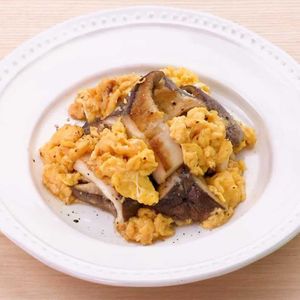 エリンギと卵のポン酢炒め