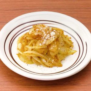 玉ねぎのカレーチーズ炒め