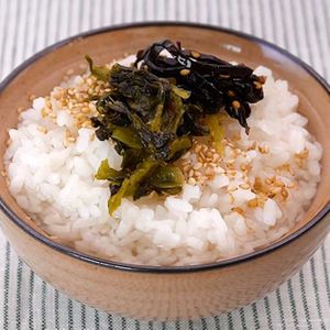 「高菜の漬物だし茶漬け」のレシピ動画