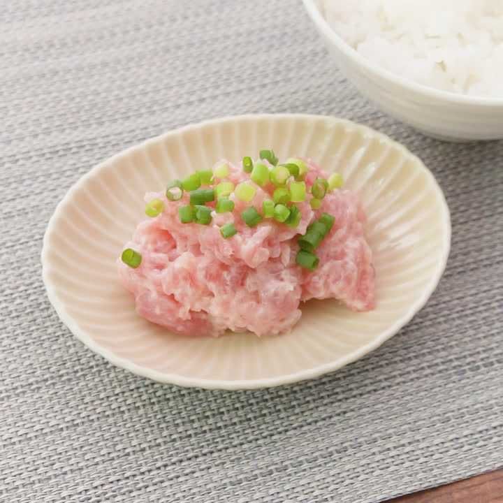 マグロの赤身で作る！ お手軽濃厚ネギトロのレシピ動画・作り方 | デ