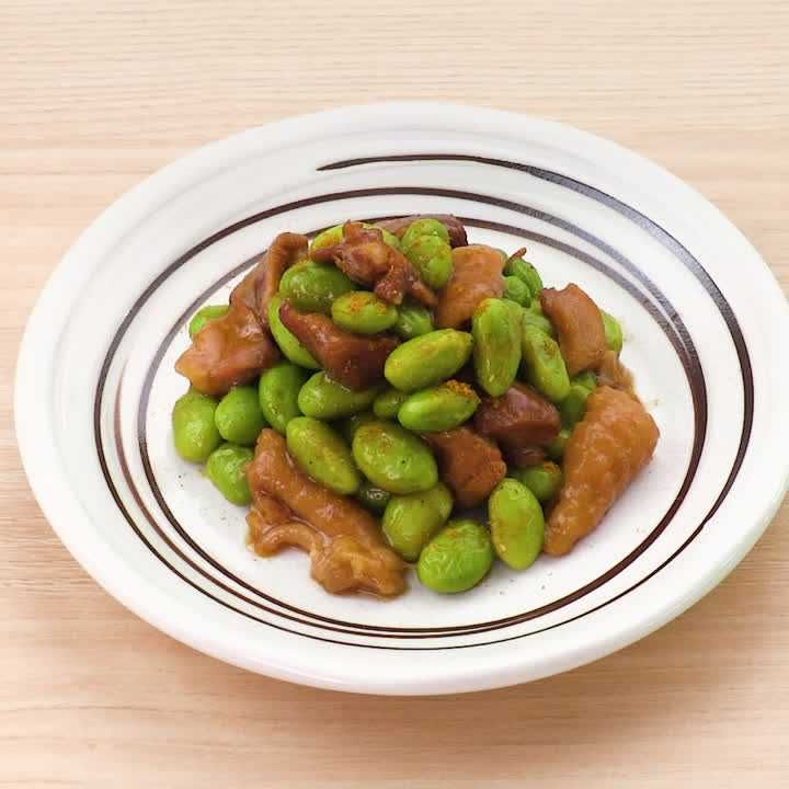 枝豆と焼き鳥缶のカレー炒め