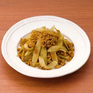 「ごぼうのツナカレー炒め」のレシピ動画