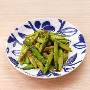 アスパラのカレーチーズ炒め