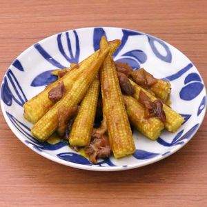 ヤングコーンと焼き鳥缶のカレー炒め
