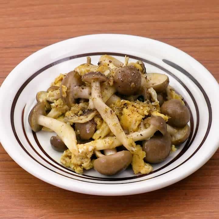 しめじと卵のカレー炒め