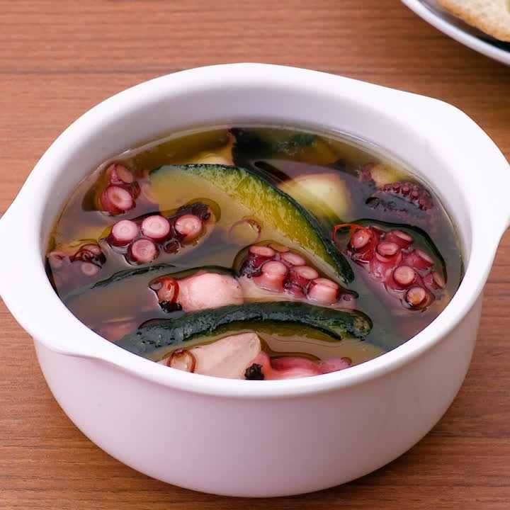 かぼちゃとたこのアヒージョ