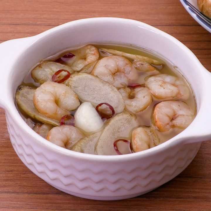 えびとごぼうのアヒージョ