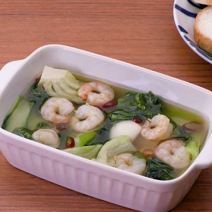 えびとチンゲン菜のアヒージョ