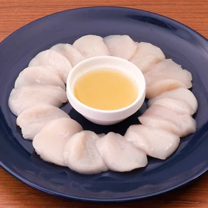 ホタテのカルパッチョ(ガーリックレモン風味)