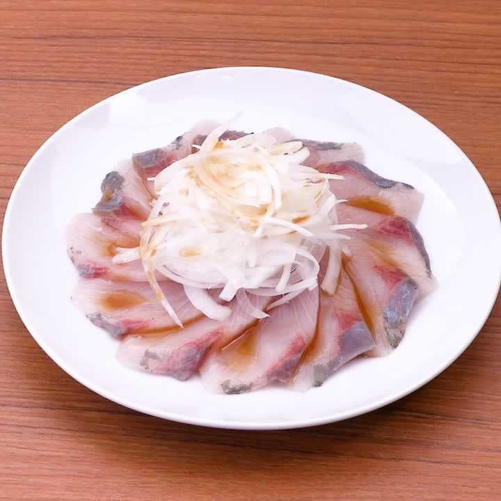 ブリのカルパッチョ(ポン酢風味)