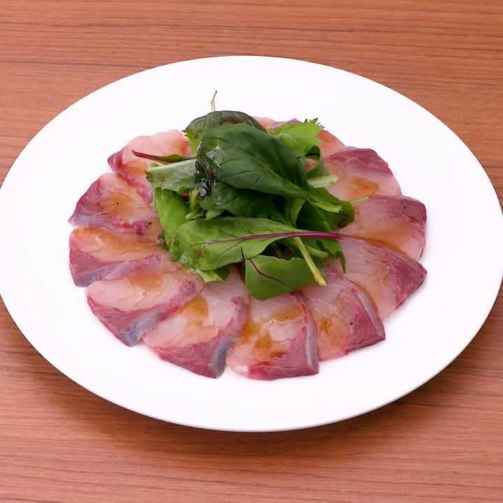 カンパチのカルパッチョ(わさび醤油風味)