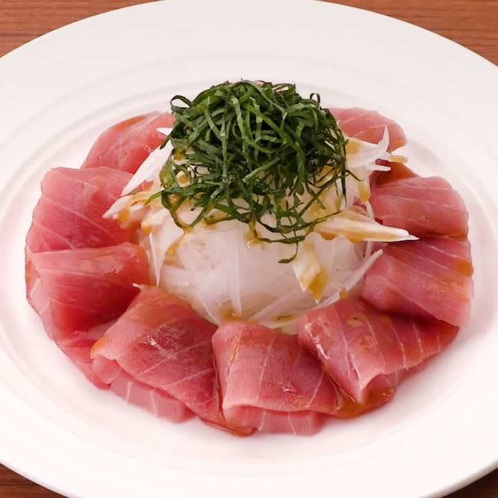 マグロのカルパッチョ(レモン醤油風味)