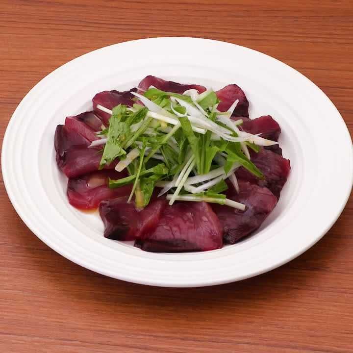 カツオのカルパッチョ(ごま油風味)