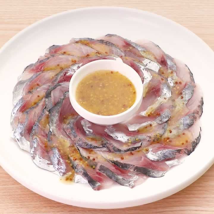 アジのカルパッチョ(ハニーマスタード風味)