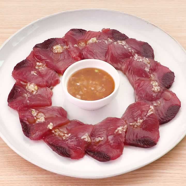 カツオのカルパッチョ(ねぎ塩レモン風味)