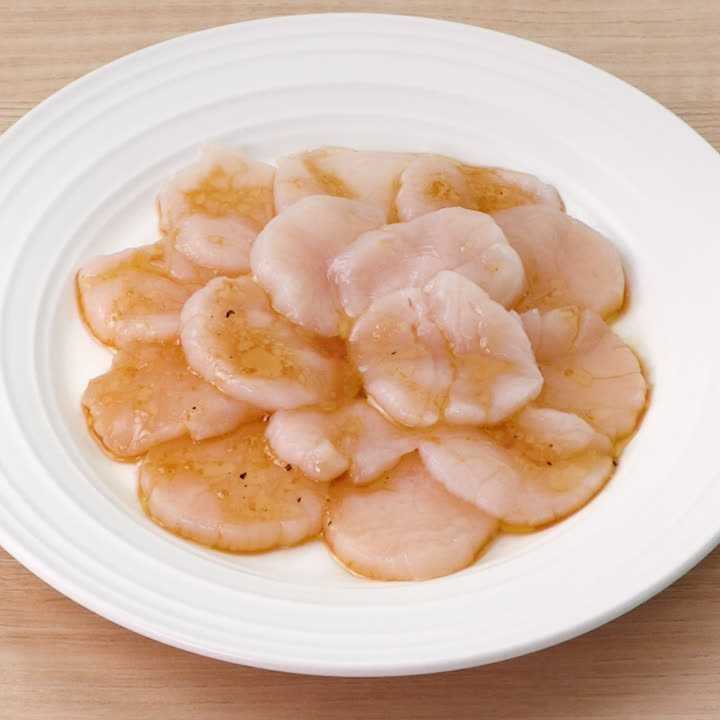 ホタテのカルパッチョ(にんにくレモン醤油風味)