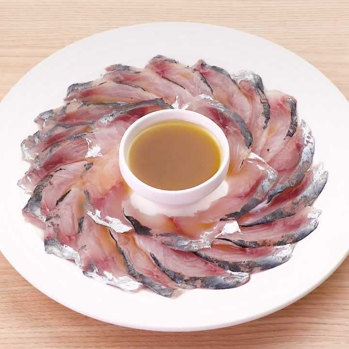 アジのカルパッチョ (青じそ風味)