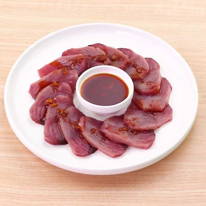 カツオのカルパッチョ(ラー油風味)