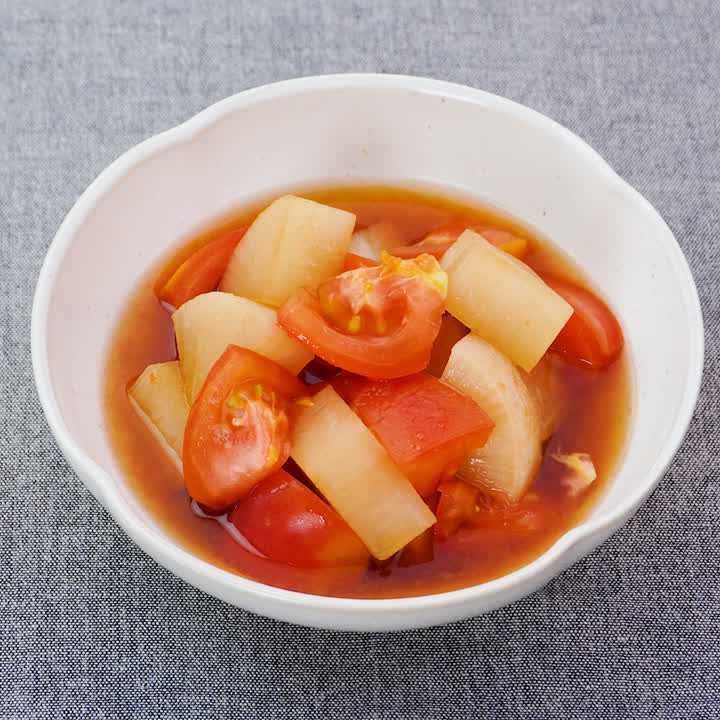 大根とトマトのめんつゆ煮