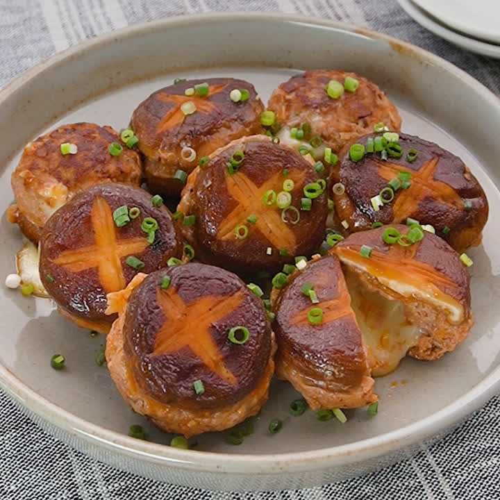 しいたけのキムチーズ肉詰め