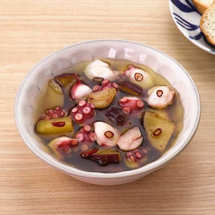 さつまいもとたこのアヒージョ