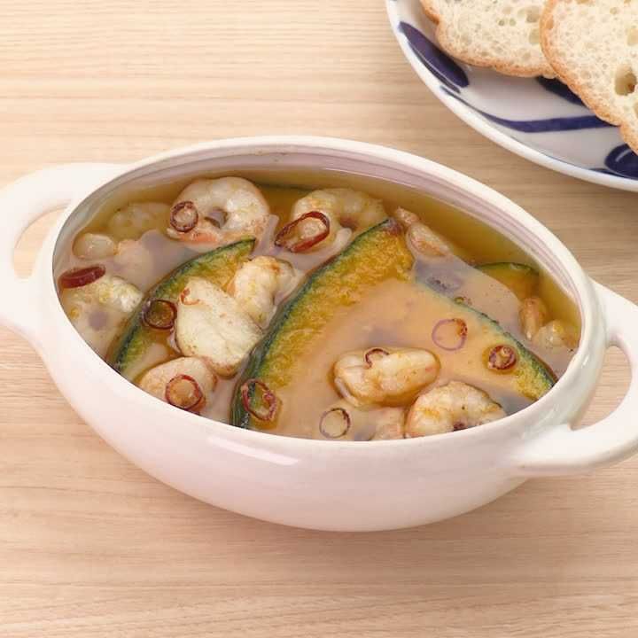 かぼちゃとえびのアヒージョ