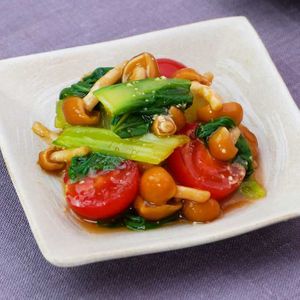 「なめことチンゲン菜のしょうがあえ」のレシピ動画