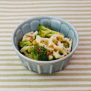 「れんこんの粒マスタードあえ」のレシピ動画