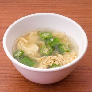 「卵とオクラの中華スープ」のレシピ動画
