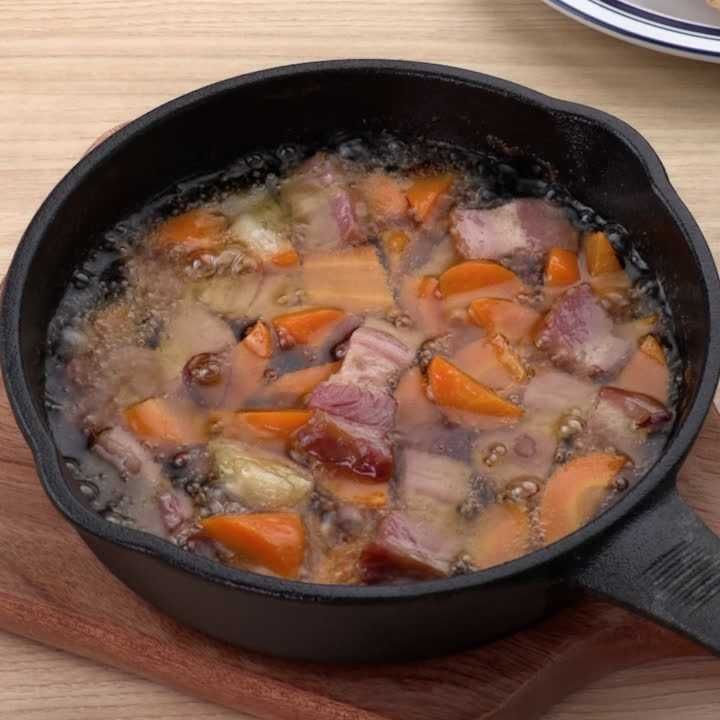 にんじんとベーコンのアヒージョ