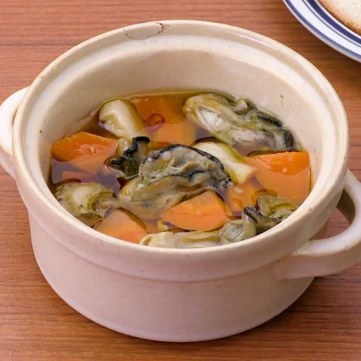牡蠣とにんじんのアヒージョ
