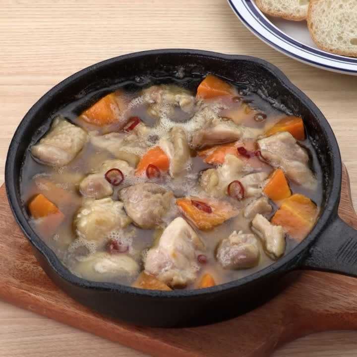 にんじんと鶏肉のアヒージョ