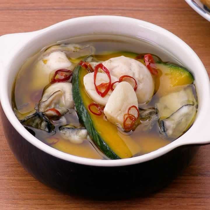 牡蠣とかぼちゃのアヒージョ