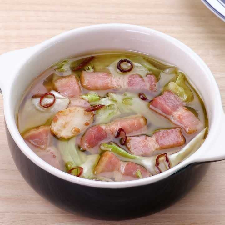 ベーコンとキャベツのアヒージョ